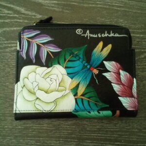 Anushka Wallet
